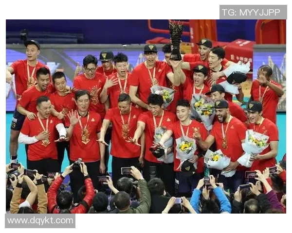 上海排球队实力揭秘:排球巨献背后的故事与成就 上海排球队实力揭秘:排球巨献背后的故事与成就