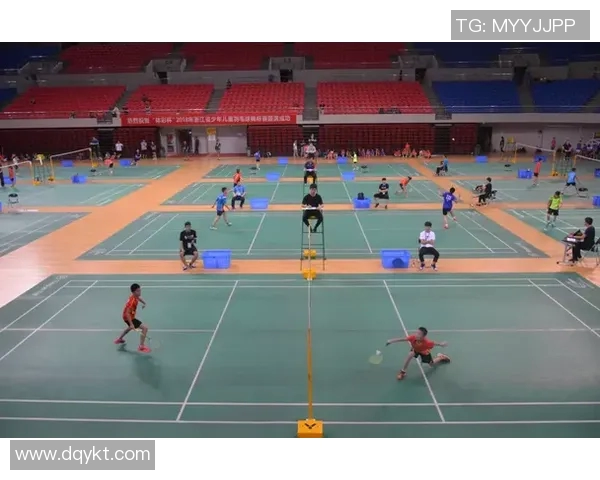 成都羽毛球队配合变革引发热议助力竞技水平提升与团队默契增强 成都羽毛球队配合变革引发热议助力竞技水平提升与团队默契增强