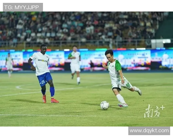 布莱克本与黄冈的精彩对决揭示足球战术与团队合作的魅力