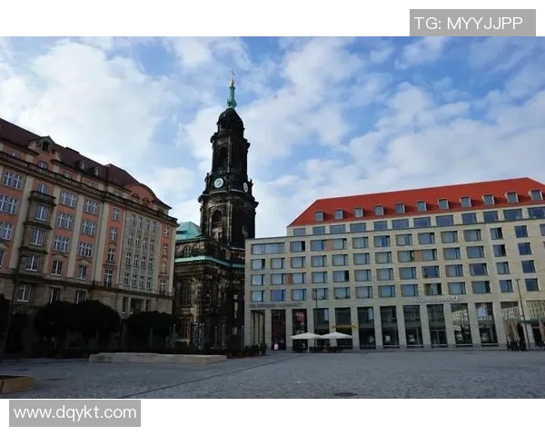 维尔茨堡与德累斯顿的精彩对决揭示足球战术与团队合作的魅力