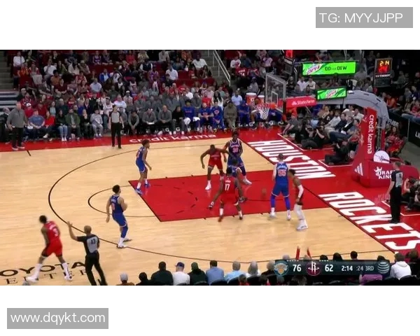 2006年火箭队与尼克斯的激烈对决回顾与精彩瞬间分析