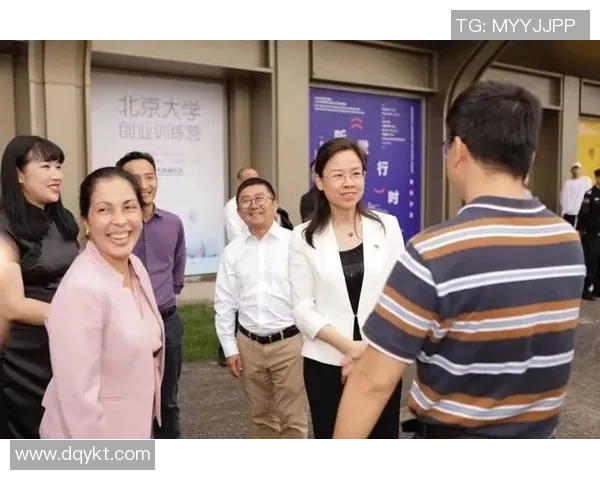 2015年古巴交流活动中清华大学与北京大学的学术对比与合作探讨