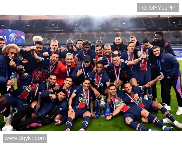 巴黎对拜仁的胜算分析及双方实力对比探讨