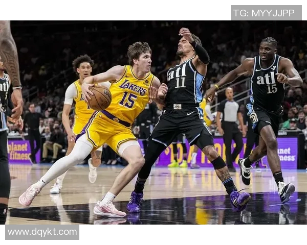 特雷杨领衔亚特兰大老鹰队重返季后赛的辉煌之路 特雷杨领衔亚特兰大老鹰队重返季后赛的辉煌之路