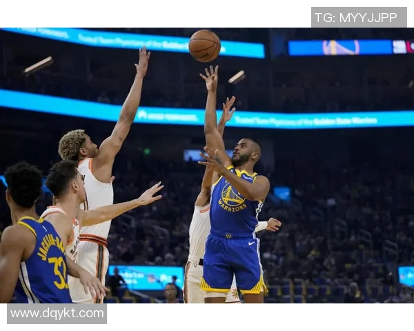 勇士与马刺激战三月十八日经典对决再现篮球魅力与激情 勇士与马刺激战三月十八日经典对决再现篮球魅力与激情