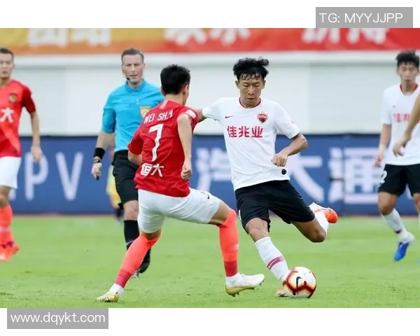 广州恒大对阵深圳精彩直播全程回顾与赛后分析 广州恒大对阵深圳精彩直播全程回顾与赛后分析