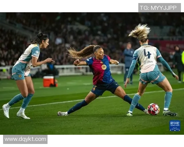 欧冠巅峰对决巴塞罗那与曼城的激情碰撞与战术较量 欧冠巅峰对决巴塞罗那与曼城的激情碰撞与战术较量