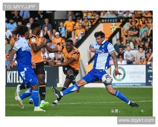 曼彻斯特联对阵雷丁精彩直播全程回顾与赛后分析 曼彻斯特联对阵雷丁精彩直播全程回顾与赛后分析